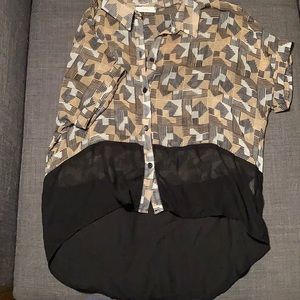 Sheer hi-Lo printed top